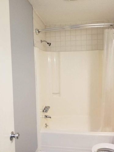 35 Tra Mart Dr, Uncasville CT 06382-1116 exterior