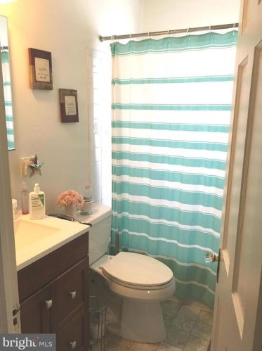 842 Abingdon St, Arlington VA  22203-1533 exterior