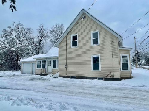 48 Pembroke Rd, Concord NH  03301-5642 exterior