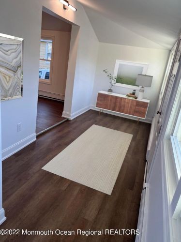 25 Monmouth Ave, Middletown NJ  07748-5732 exterior