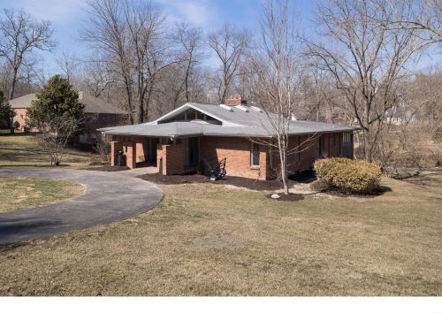 9909 Holliston Ct, Saint Louis MO 63124-1019 exterior