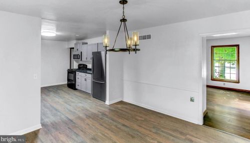 822 Broadway, Hanover PA  17331-2015 exterior