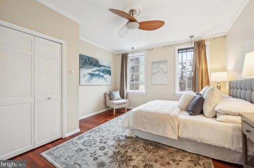 721 3 St, Philadelphia PA 19123-2903 exterior