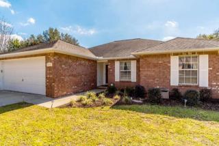 5737 Pebble Ridge Dr, Milton, FL 32583-2307