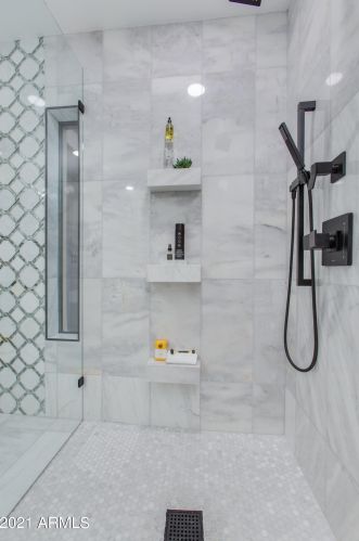 9919 47th Pl, Phoenix AZ  85028-4242 exterior