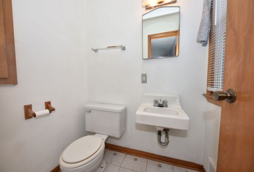 3200 Birchwood Ave, Milwaukee WI 53221-4035 exterior