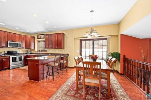 3711 Linda Rd, Duluth MN 55811-4315 exterior