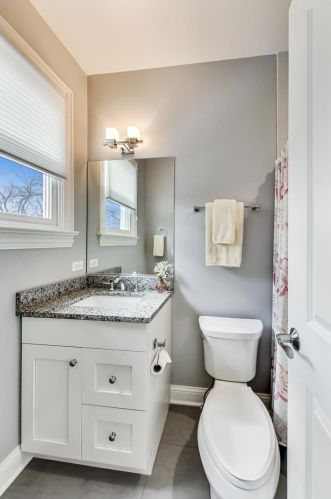 2236 Fletcher St, Chicago IL 60634-4033 exterior