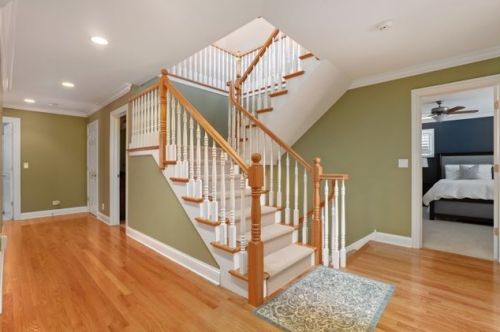 828 Colfax Ave, Elmhurst IL 60126-4535 exterior