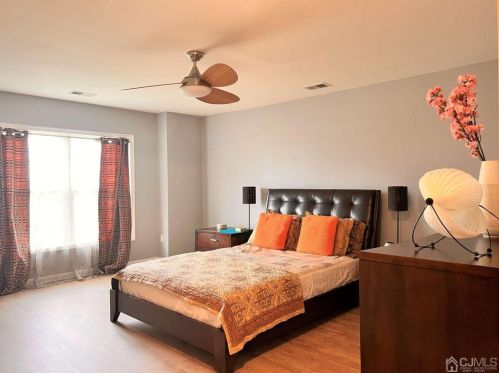 9 Edward Stec Blvd, Edison NJ 08837-7005 exterior