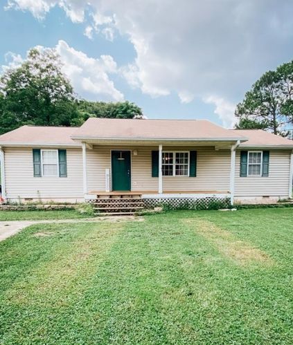 1231 Landmark Pl, Gainesville, GA 30501-7008