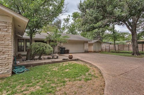 304 Blue Rdg Trl, Austin TX 78746-4538 exterior