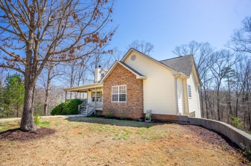 3428 Phoenix Cove Dr, Gainesville, GA 30506-4667