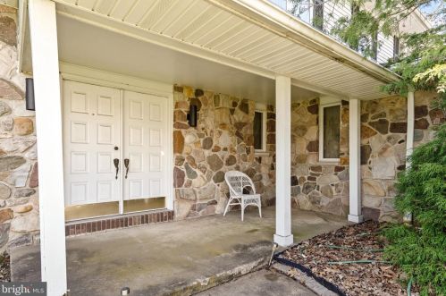 1 Peter Rafferty Dr, Trenton, NJ 08690-1817