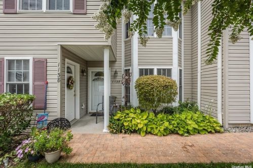 1139 Savoy Dr, Huntington Station NY  11747-5291 exterior