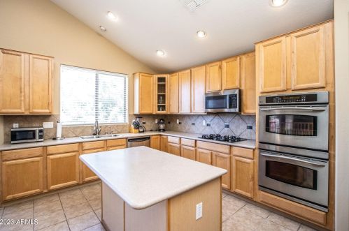 2698 Firestone Dr, Chandler AZ 85249-7387 exterior