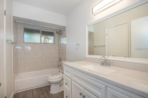 6909 Mexicala Ct, Tampa FL  33634-3515 exterior