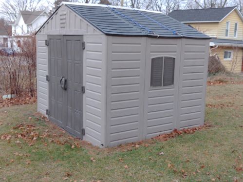 120 1st St, Cedar Springs MI  49319-5109 exterior