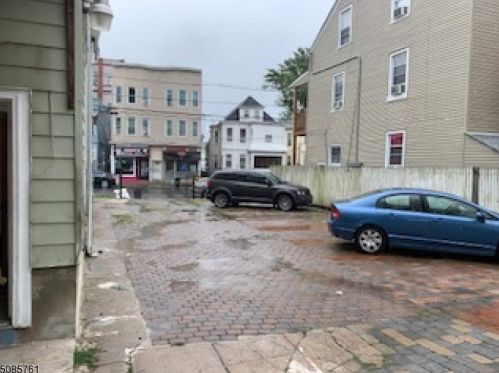 424 18th St, Paterson NJ  07524-2719 exterior