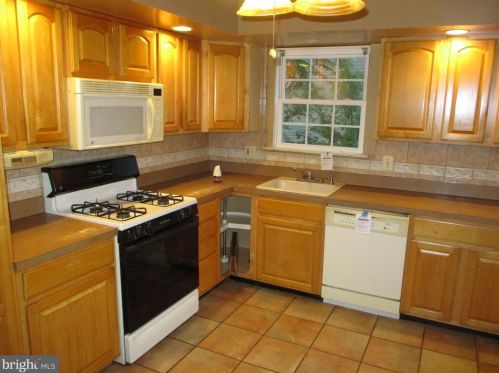 512 Williams Ave, Runnemede NJ 08078-1246 exterior