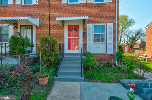 11937 Bluhill Rd, Silver Spring, MD 20902-1160