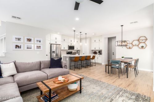 25818 20 Ln, Phoenix AZ 85085-1714 exterior