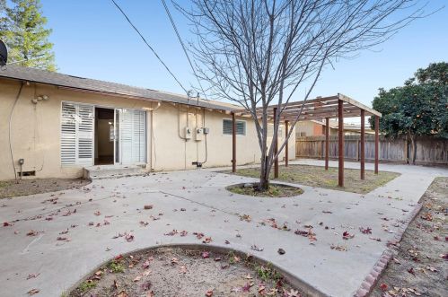 1861 Denair Ave, Turlock CA 95382-1815 exterior