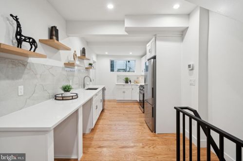 416 Cantrell St, Philadelphia PA 19148-3320 exterior