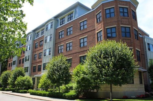 150 Pleasant St, Brookline MA  02446-7114 exterior