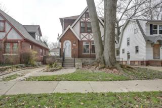 3911 Courville St, Detroit MI  48224-2705 exterior