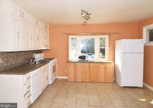 901 Dryden St, Silver Spring MD  20901-1826 exterior