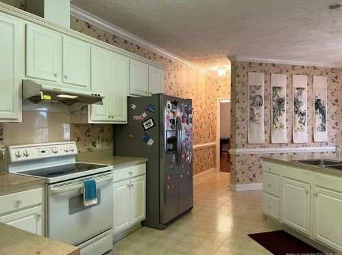 504 Hickory Leaf Ct, Lumberton NC 28358-2336 exterior