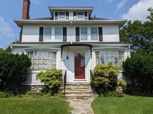 91 Clark St, Worcester, MA 01606-1762