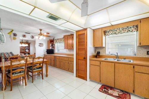 9213 18th St, Boca Raton, FL 33428-2030