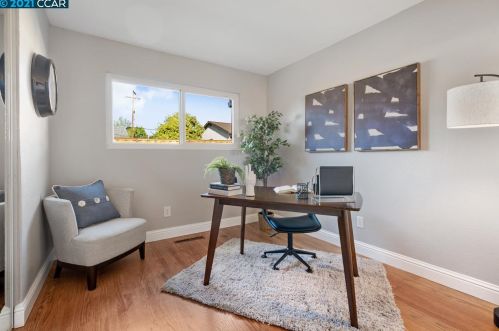 5507 Alaska Dr, Concord CA  94521-4009 exterior