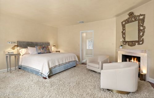 528 Field Point Rd, Greenwich CT 06830-6446 exterior