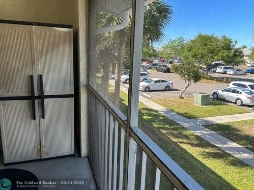 1530 Royal Green Cir, Fort Pierce FL  34952-7624 exterior