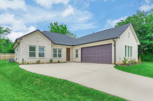 160 Bermuda Cir, Montgomery TX  77356-8207 exterior