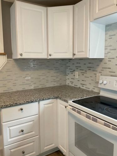 24 Ina St, Springfield MA  01109-2634 exterior