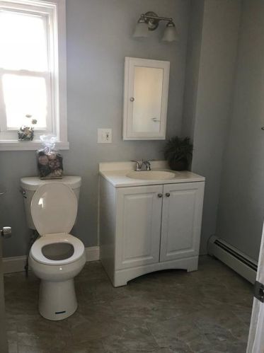 98 Sherwood St, Providence RI 02908-1615 exterior