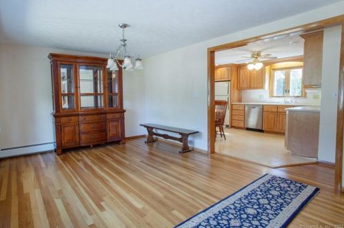 5 Litchfield Dr, Enfield CT 06082-5807 exterior