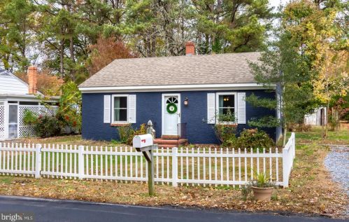 503 Railroad Ave, Saint Michaels, MD 21663-2149