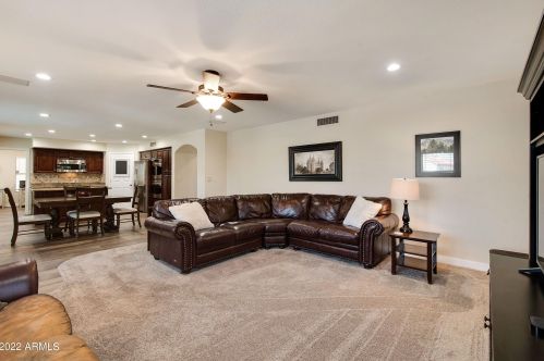 14029 29 St, Phoenix AZ 85032-3726 exterior