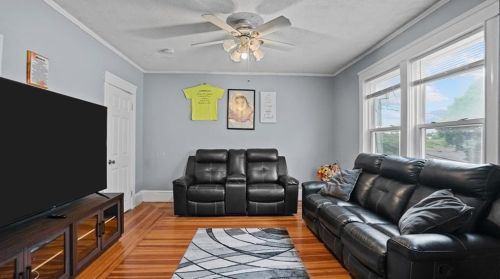 225 Wadsworth St, Providence RI 02909-2316 exterior