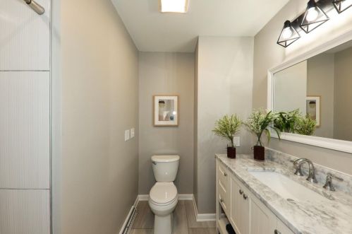 4445 Upham Ave, Milwaukee WI  53220-5122 exterior