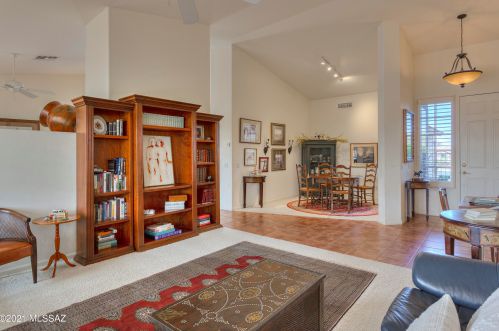 1374 Night Heron Dr, Green Valley AZ 85614-6014 exterior