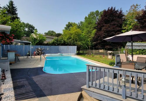 1849 Lawnel Ave, Meskegon MI 49441-3743 exterior