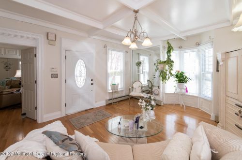 15 Sheriff St, East Freehold NJ 07728-1801 exterior