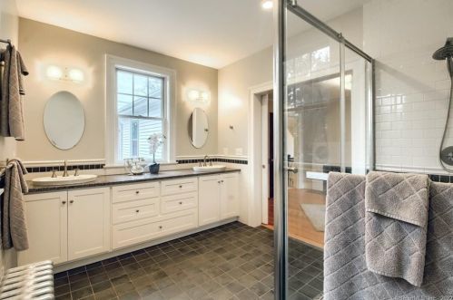 108 Main St, Hartford CT 06103-0012 exterior