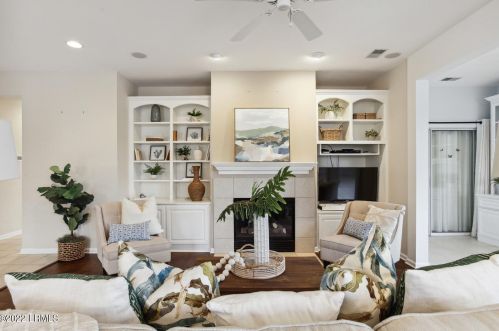 38 Falmouth Way, Bluffton SC 29909-5006 exterior